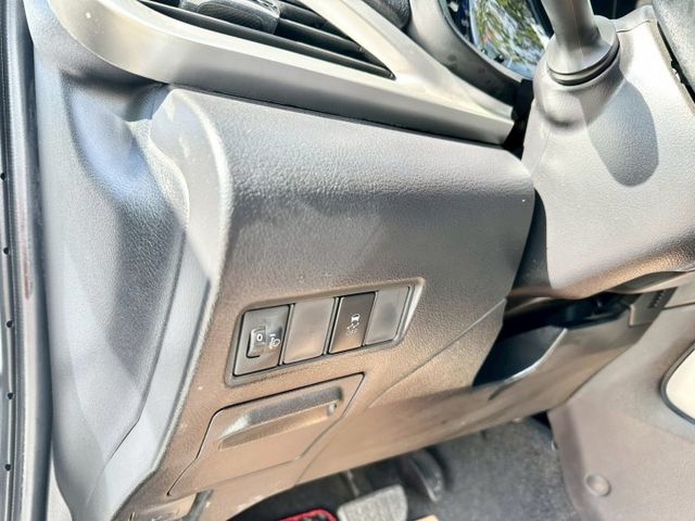 冠鑫汽車全程為您服務～2020年yaris/1500cc/全車原版件  第9張相片