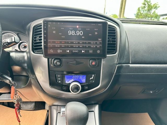 冠鑫汽車全程為您服務 ～2011 年ESCAPE / 2300cc 4WD /全車原版件！  第10張相片