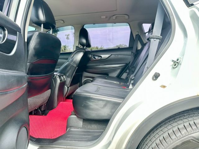 冠鑫汽車全程為您服務～2018年2000cc/全車原版件  第9張相片