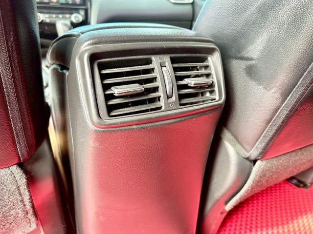 冠鑫汽車全程為您服務～2018年2000cc/全車原版件  第10張相片