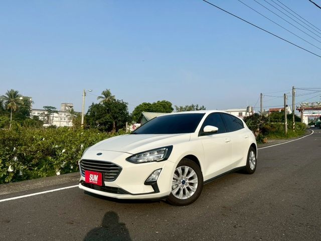 冠鑫汽車全程為您服務～2022年focus/1500cc/LED/全車原版件！  第1張相片