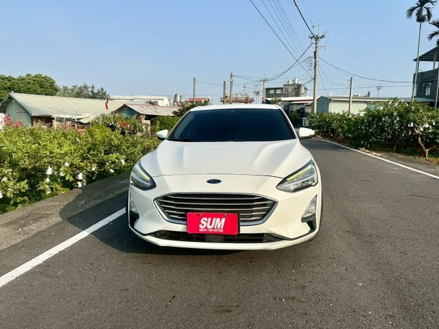 冠鑫汽車全程為您服務～2022年focus/1500cc/LED/全車原版件！  第2張相片