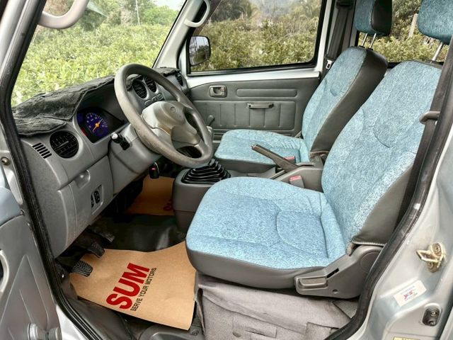 冠鑫汽車全程為您服務～2013年菱利廂型車1200cc/  第6張相片