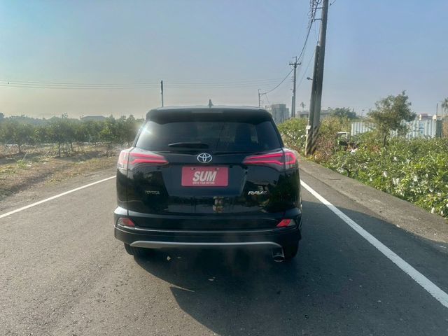 冠鑫汽車全程為您服務～2017年RAV4/2000cc 全車原版件！  第3張相片