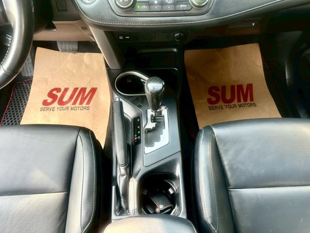 冠鑫汽車全程為您服務～2017年RAV4/2000cc 全車原版件！  第14張相片