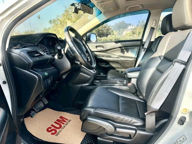 冠鑫汽車全程為您您服務～ 2017年CRV/VTIS/2000cc全車原版件！  第8張相片