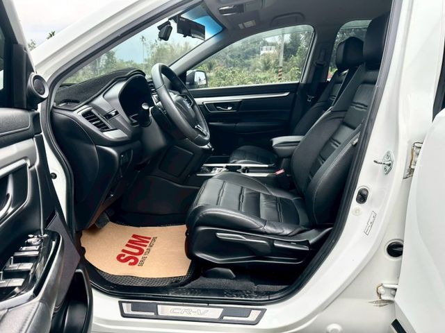 冠鑫汽車全程為您服務～ 2018 CRV/VTIS版/1500cc LED 全車原版件！  第7張相片