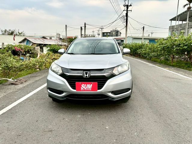 冠鑫汽車全程為您服務～ 2017年HRV/1800cc/VTIS版 全車原版件！  第2張相片