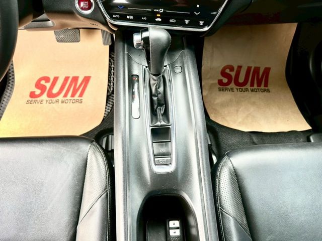 冠鑫汽車全程為您服務～ 2017年HRV/1800cc/VTIS版 全車原版件！  第13張相片