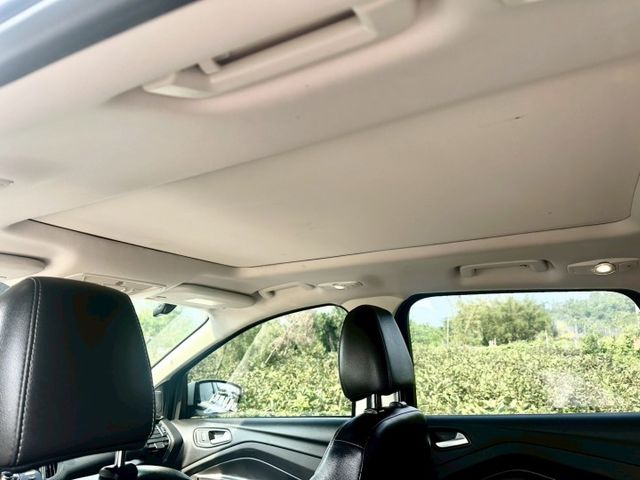 冠鑫汽車全程為您服務～2017年KUGA/1500cc 全車原版件！  第10張相片