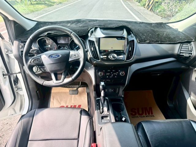 冠鑫汽車全程為您服務～2017年KUGA/1500cc 全車原版件！  第11張相片