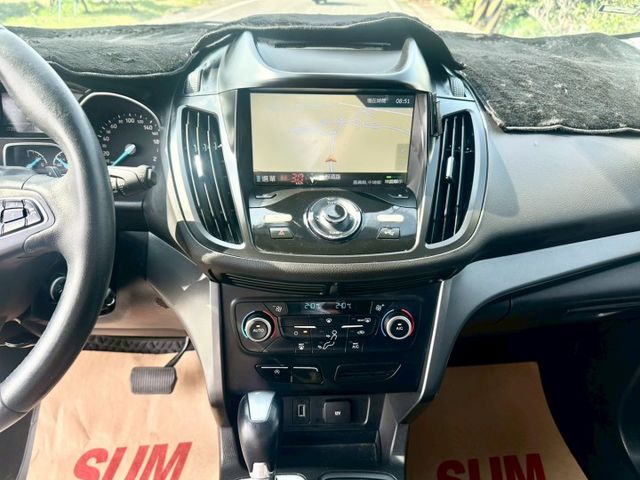 冠鑫汽車全程為您服務～2017年KUGA/1500cc 全車原版件！  第13張相片