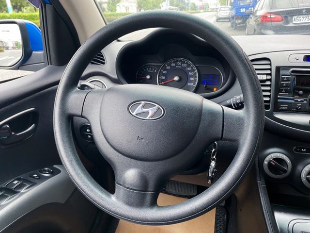 優質代步小車 ! 車況佳 ! 省油省稅金好養 ! 可認證 ! 可全額貸款 !  第12張相片