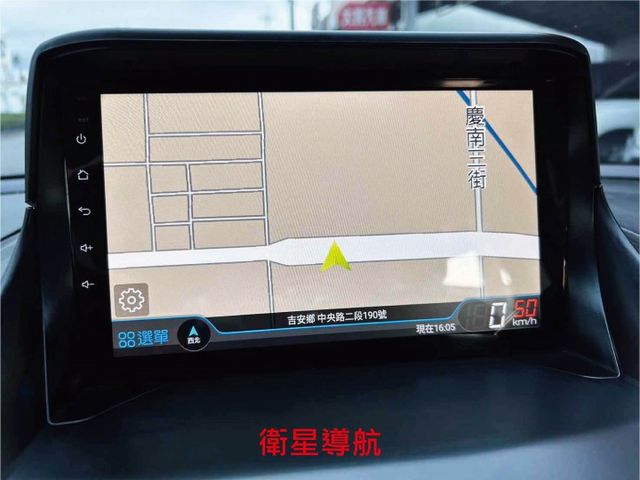 一手低里程美車 ! 1.5渦輪 ! 升級安卓機 ! 小車稅金大車享受 ! 認證車 ! 全額貸款 !  第12張相片