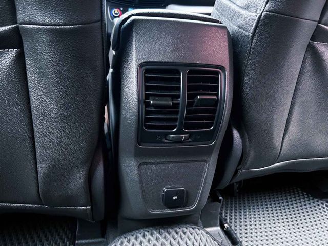 一手低里程美車 ! 1.5渦輪 ! 升級安卓機 ! 小車稅金大車享受 ! 認證車 ! 全額貸款 !  第17張相片