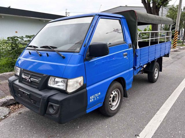 漂亮美車 ! 低里程跑6萬 ! 第三方認證車 ! 可全額貸款 !  第3張相片