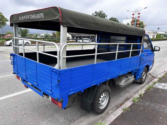 漂亮美車 ! 低里程跑6萬 ! 第三方認證車 ! 可全額貸款 !  第4張相片