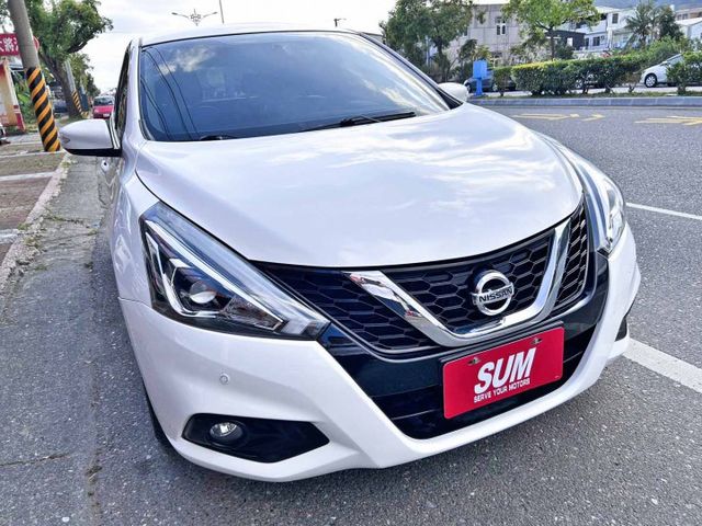 旗艦版 ! 內外漂亮有水準 ! 大空間小車 ! 認證車 ! 全額貸款 !  第2張相片