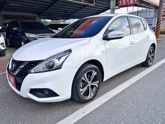 旗艦版 ! 內外漂亮有水準 ! 大空間小車 ! 認證車 ! 全額貸款 !  第4張相片