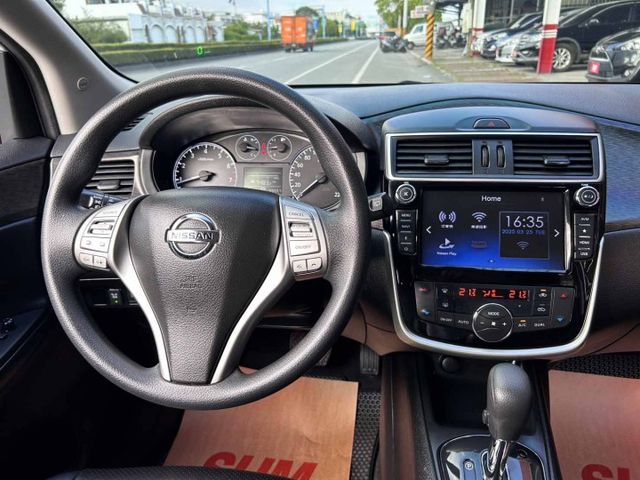 旗艦版 ! 內外漂亮有水準 ! 大空間小車 ! 認證車 ! 全額貸款 !  第9張相片