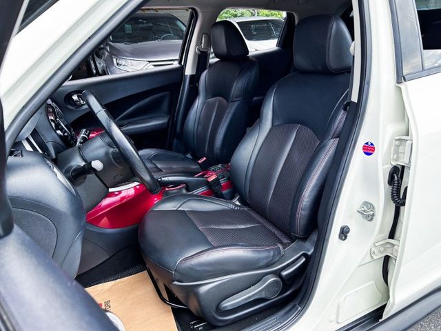 英倫風小跑旅 ! 內外質感極佳 ! 認證車 ! 全額貸款 !  第16張相片