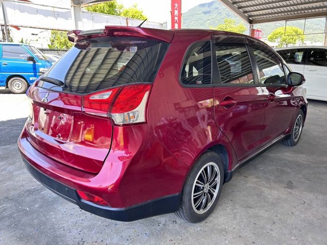 一手美車 ! 超低里程僅跑2萬 ! 第三方認證車 ! 全額貸款 !  第2張相片