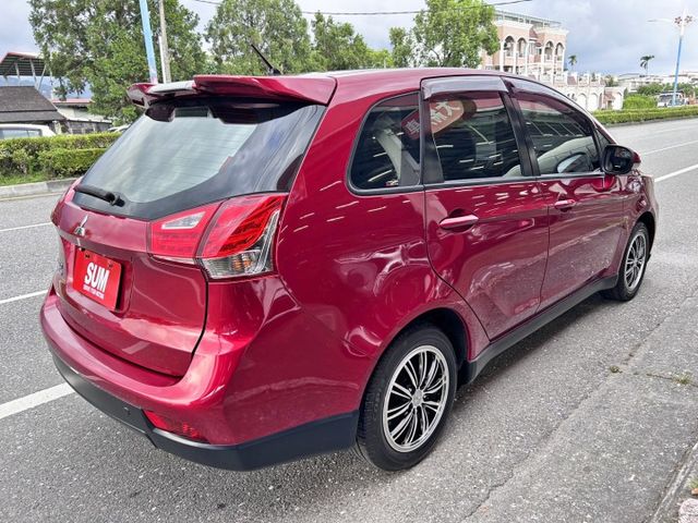 一手美車 ! 超低里程僅跑2萬 ! 車況如新車 ! 第三方認證車 ! 全額貸款 !  第5張相片