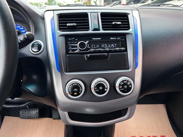 一手美車 ! 超低里程僅跑2萬 ! 車況如新車 ! 第三方認證車 ! 全額貸款 !  第11張相片