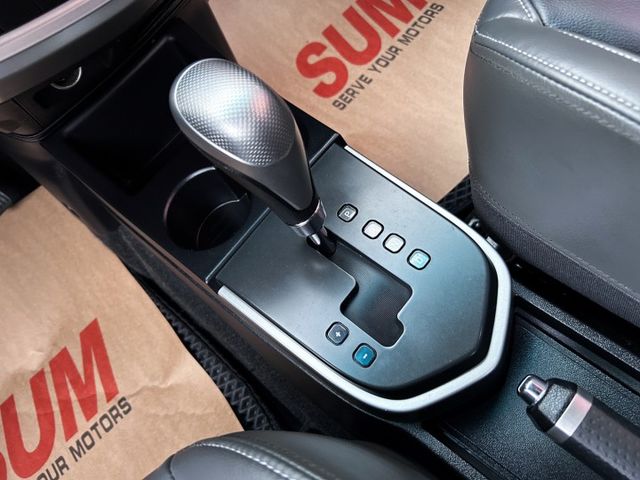 一手美車 ! 超低里程僅跑2萬 ! 車況如新車 ! 第三方認證車 ! 全額貸款 !  第13張相片