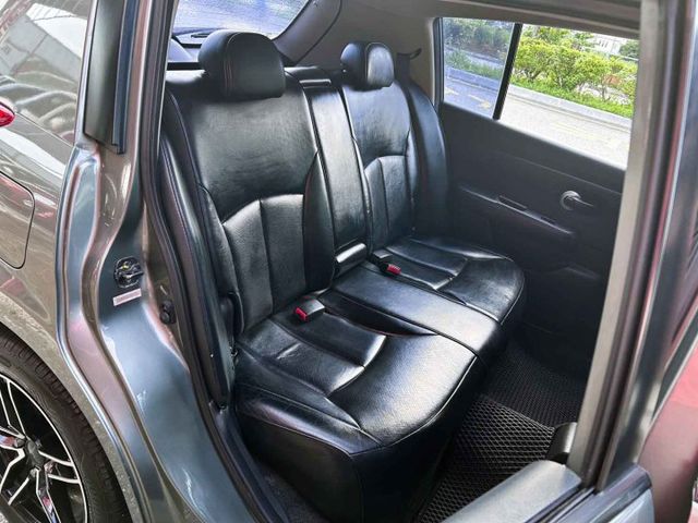 優質代步小車 ! 小車大空間 ! 可第三方認證 ! 全額貸款 !  第16張相片