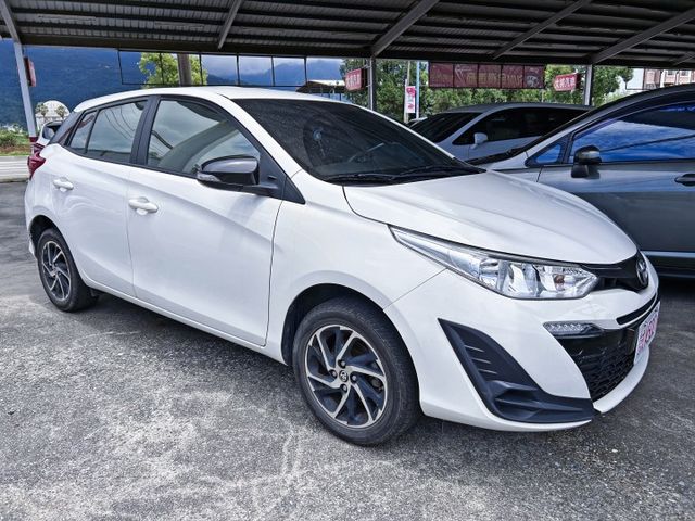 美容整備中 ! 一手美車 ! 第三方認證車 ! 全額貸款 !  第1張相片