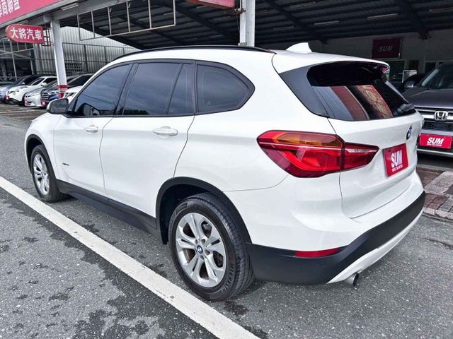 極佳車況 ! 內裝超漂亮 ! 認證車 ! 全額貸款 !  第7張相片