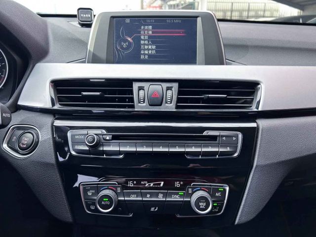 極佳車況 ! 內裝超漂亮 ! 認證車 ! 全額貸款 !  第12張相片