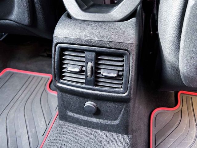 極佳車況 ! 內裝超漂亮 ! 認證車 ! 全額貸款 !  第19張相片