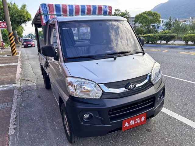 一手車 ! 低里程跑五萬 ! 蓬式+電尾門 ! 認證車 ! 全額貸款  第2張相片