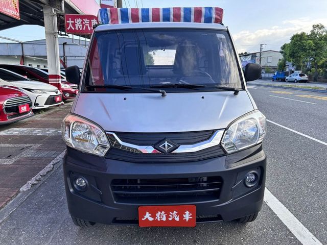 一手車 ! 低里程跑五萬 ! 蓬式+電尾門 ! 認證車 ! 全額貸款  第3張相片