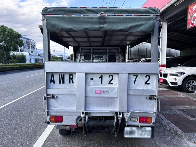 一手車 ! 低里程跑五萬 ! 蓬式+電尾門 ! 認證車 ! 全額貸款  第6張相片