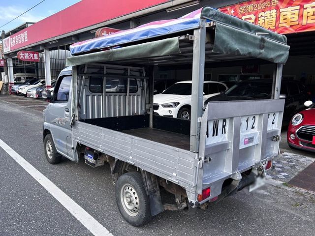 一手車 ! 低里程跑五萬 ! 蓬式+電尾門 ! 認證車 ! 全額貸款  第7張相片