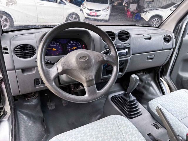 一手車 ! 低里程跑五萬 ! 蓬式+電尾門 ! 認證車 ! 全額貸款  第8張相片