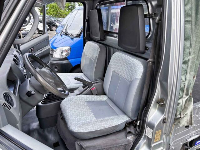 一手車 ! 低里程跑五萬 ! 蓬式+電尾門 ! 認證車 ! 全額貸款  第12張相片