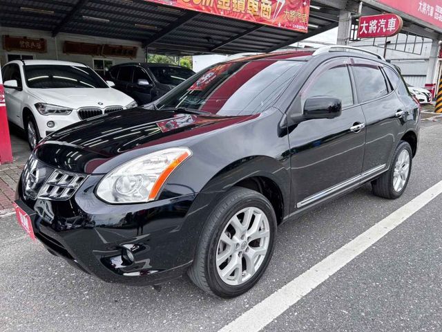 一手美車 ! 4WD旗艦版 ! 少跑里程11萬 ! 內外漂亮 ! 認證車 ! 全額貸款  第4張相片