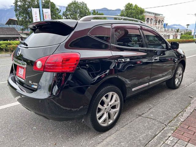 一手美車 ! 4WD旗艦版 ! 少跑里程11萬 ! 內外漂亮 ! 認證車 ! 全額貸款  第5張相片