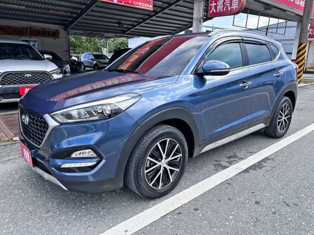 時尚1.6渦輪 ! 低里程跑8萬 ! 認證車 ! 全額貸款 !  第4張相片