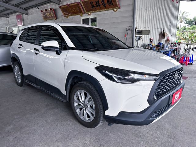 一手美車 ! 里程4萬 ! 特仕版 ! 環景/安卓機/側踏板 ! 認證車 ! 全額貸款  第1張相片