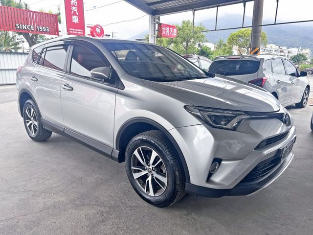 一手車 ! 2.0頂規 ! i-KEY ! 漂亮美車 ! 認證車 ! 全額貸款 !  第1張相片