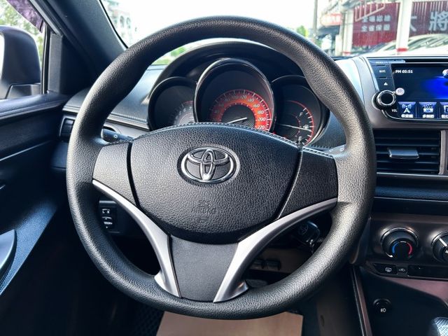 一手美車 ! 代步首選車 ! 第三方認證車 ! 全額貸款 !  第9張相片