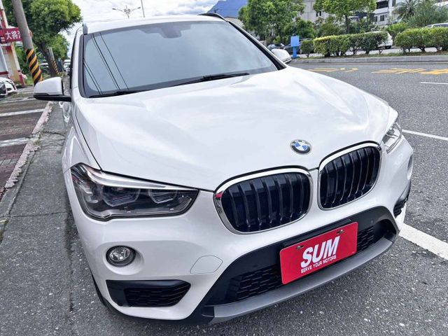 極佳車況 ! 內裝超漂亮 ! 認證車 ! 全額貸款 !  第2張相片