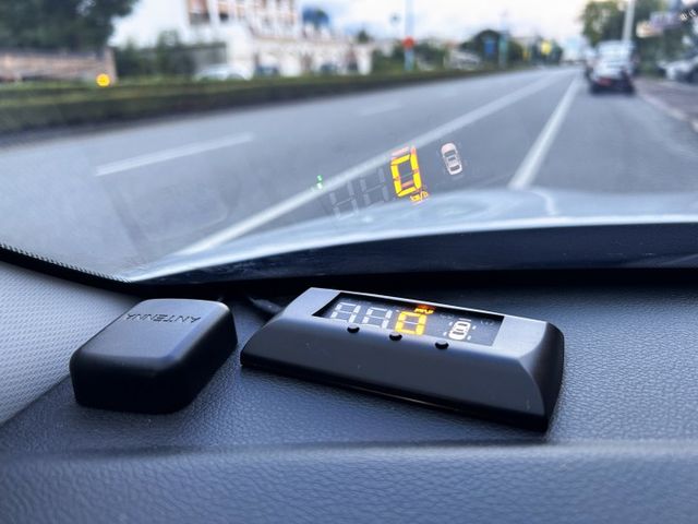 一手美車 ! 低里程跑5萬 ! 升級安卓機 ! 認證車 ! 全額貸款 !  第13張相片