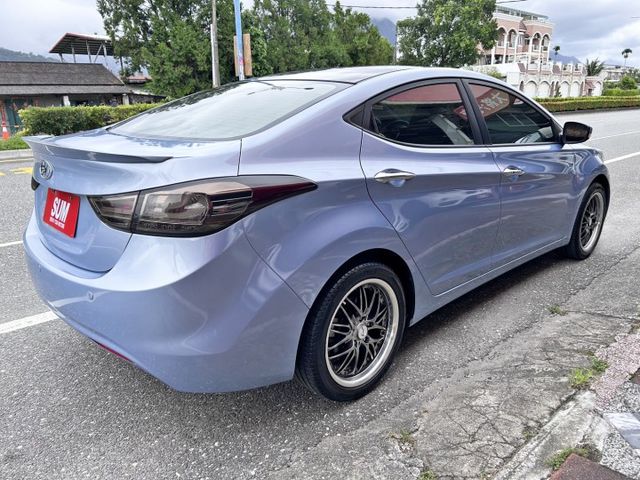 一手美車 ! 超低里程僅跑8萬 ! 旗艦款 ! 升級安卓機 ! 認證車 ! 全額貸款 !  第5張相片