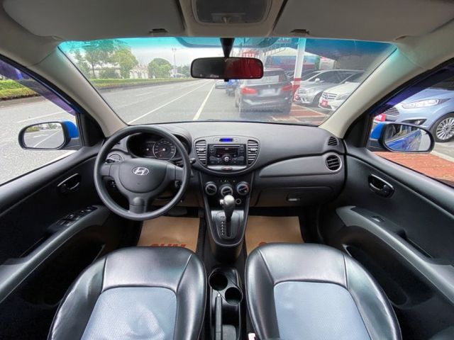 優質代步小車 ! 車況佳 ! 省油省稅金好養 ! 可認證 ! 可全額貸款 !  第7張相片